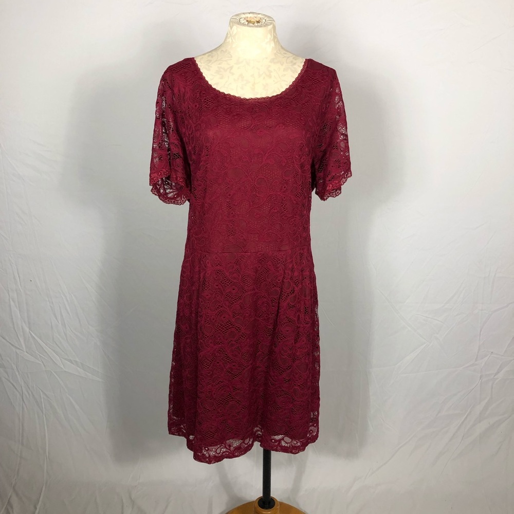 MAROON MODCLOTH PLUS SIZE LACE DRESS
